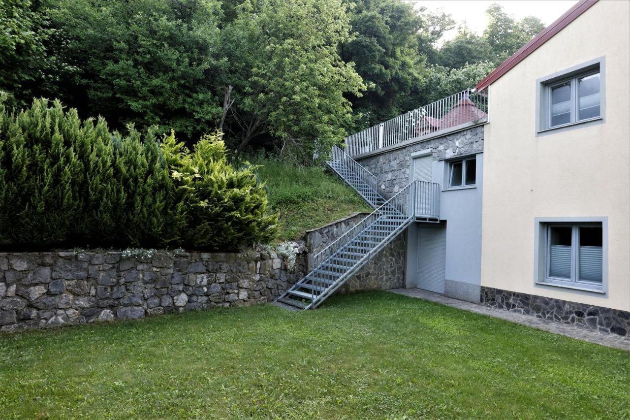 Idila Pod Nanosom Apartment *